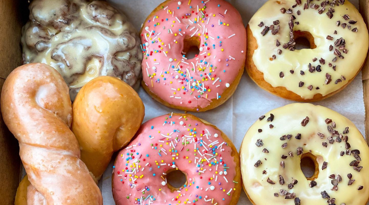 Six donuts from Peaceful Provisions